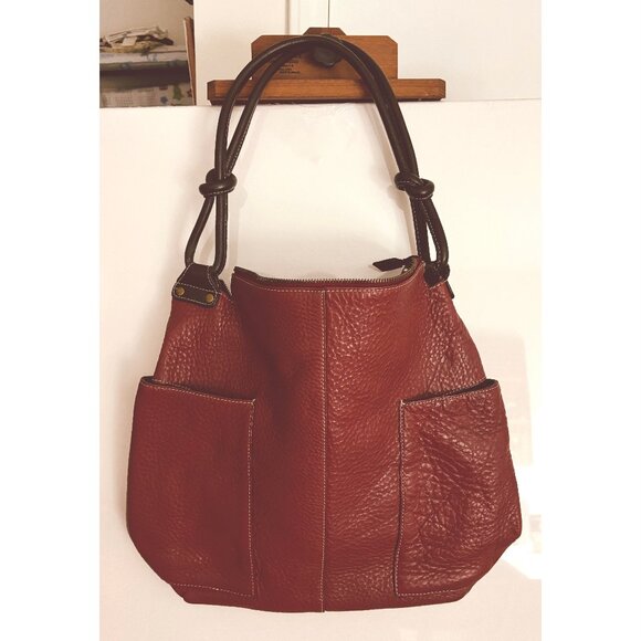 Sundance Handbags - Sundance Catalog Red Pebble Leather bucket bag with big side pockets